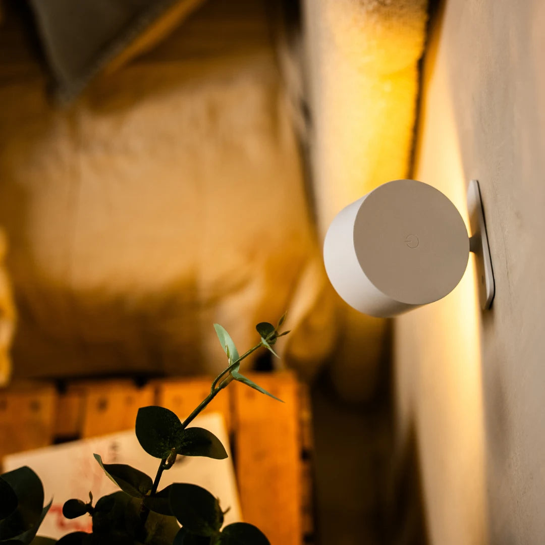 Miviano Halo™ Cordless Magnetic Wall Light – 360° Rotating Glow
