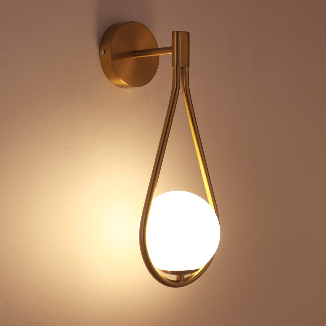 Miviano™ Gold Wall Light